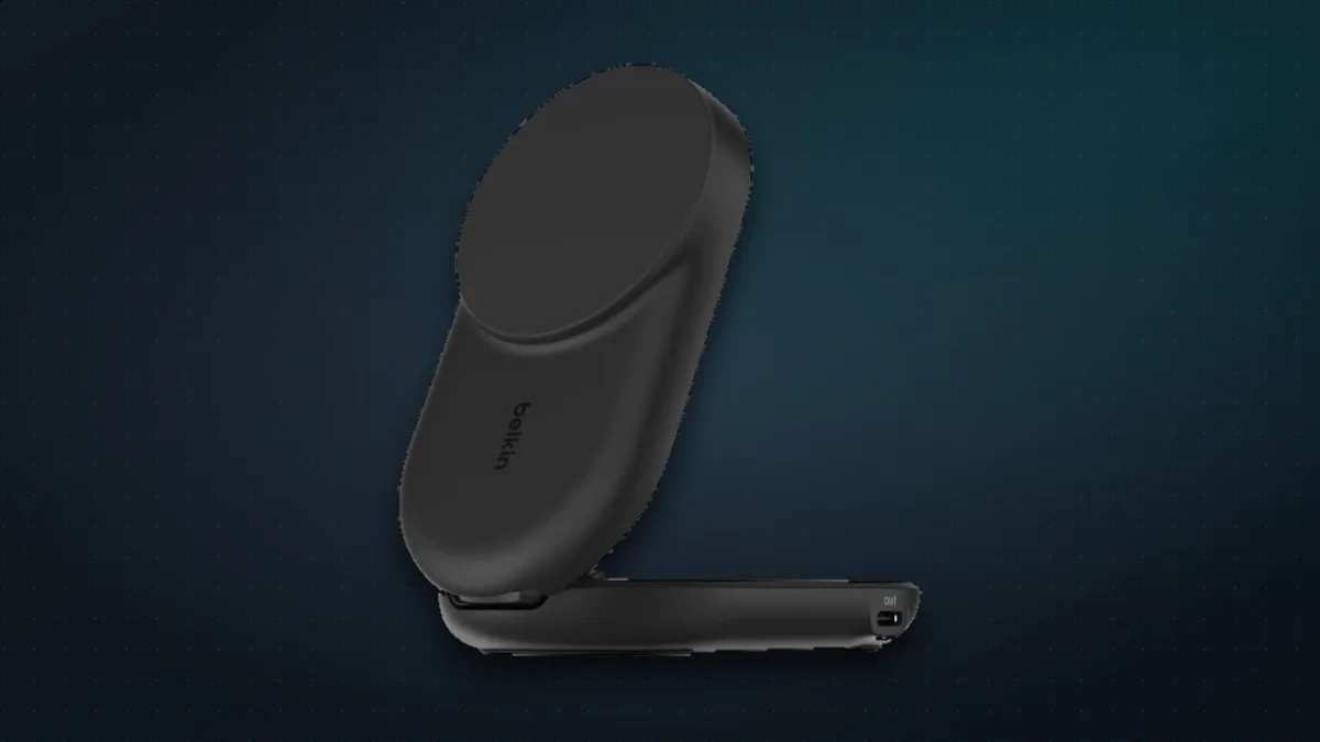 Belkin UltraCharge 2-in-1 foldable magnetic charging stand in black